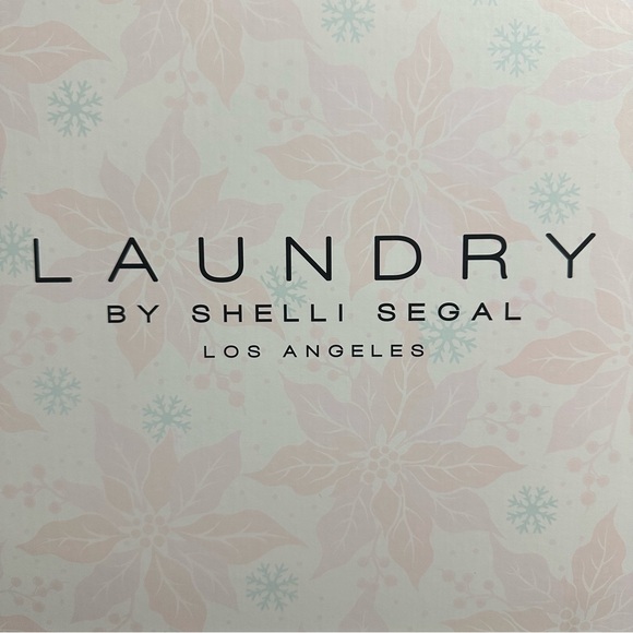 Laundry by Shelli Segal Scarf with Beanie Hat/Boxed/Camel - Picture 10 of 16